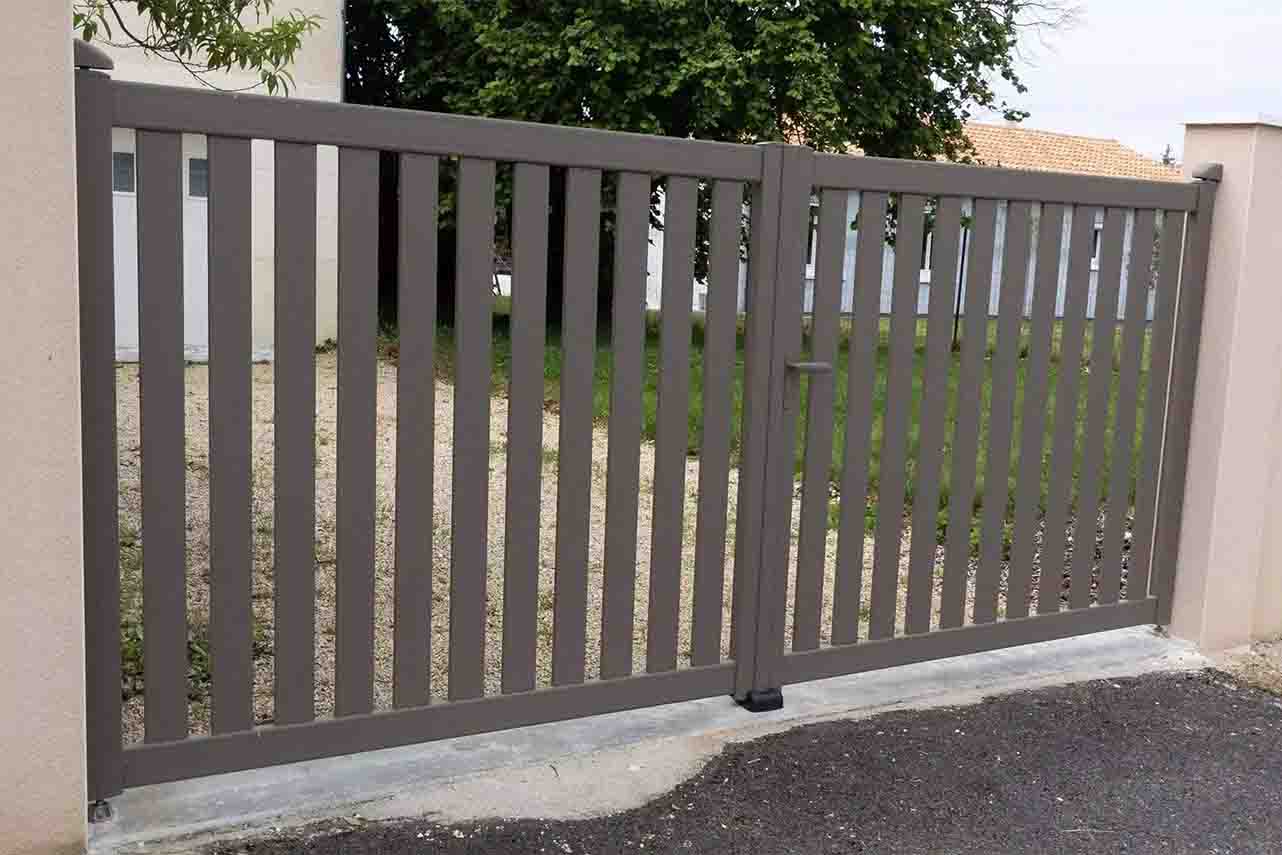 METAL GARDEN Portail battant barreaudé alu 3500 mm ajouré