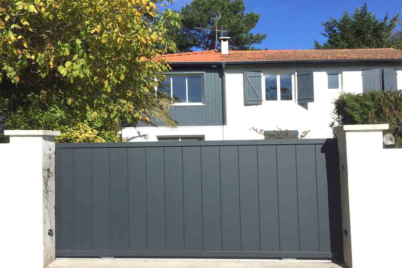 METAL GARDEN Coulissants Aluminium plein portail 3500x1600
