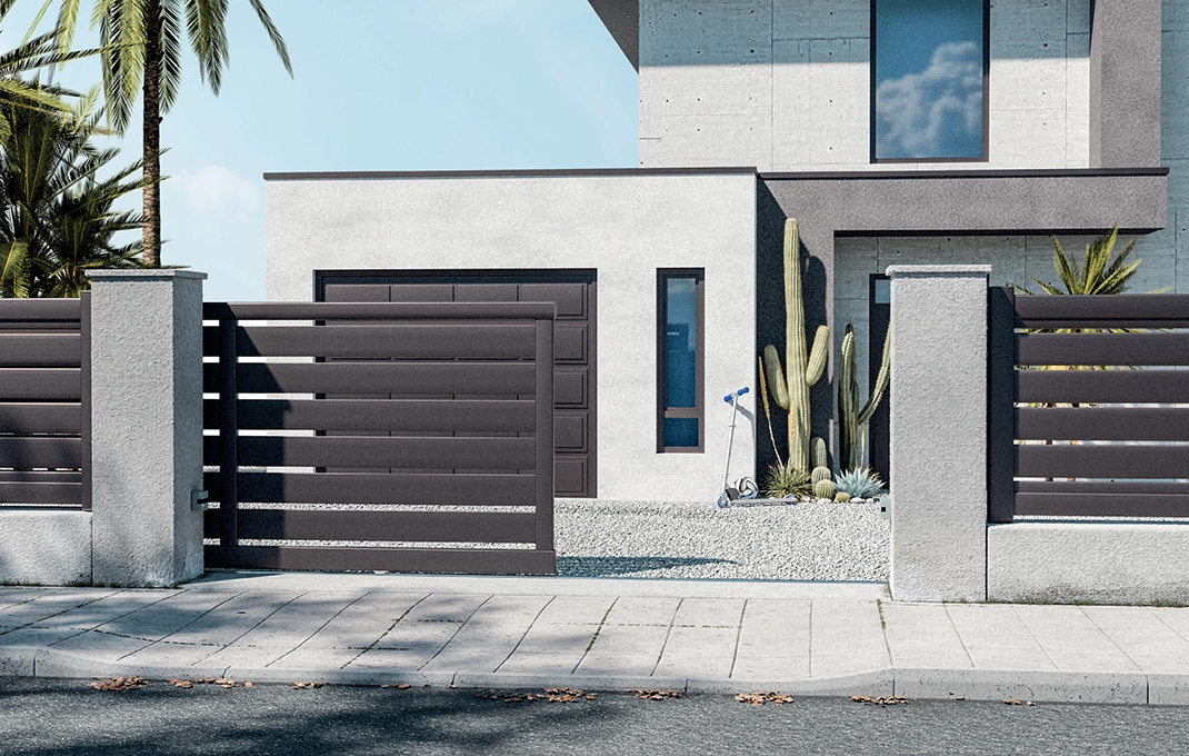 Préfalu Soufrière portail coulissant aluminium jardin