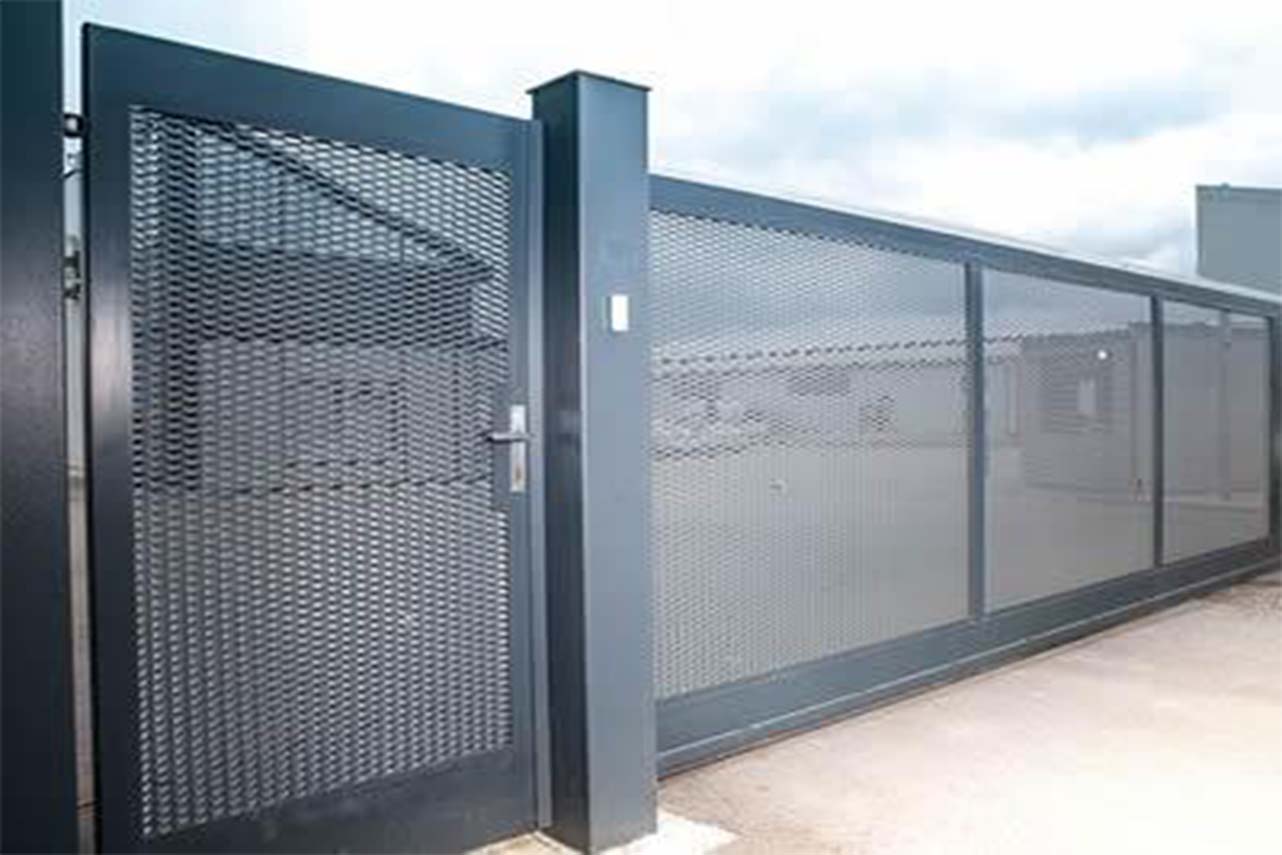 METAL GARDEN Portails Autoportés Acier tôle perforée 6000x2000
