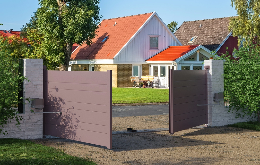Préfalu PILAT portail battant aluminium plein