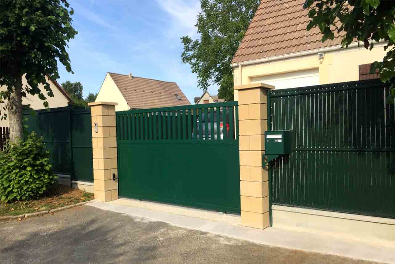 METAL GARDEN Semi Plein portail coulissant alu 3500 mm
