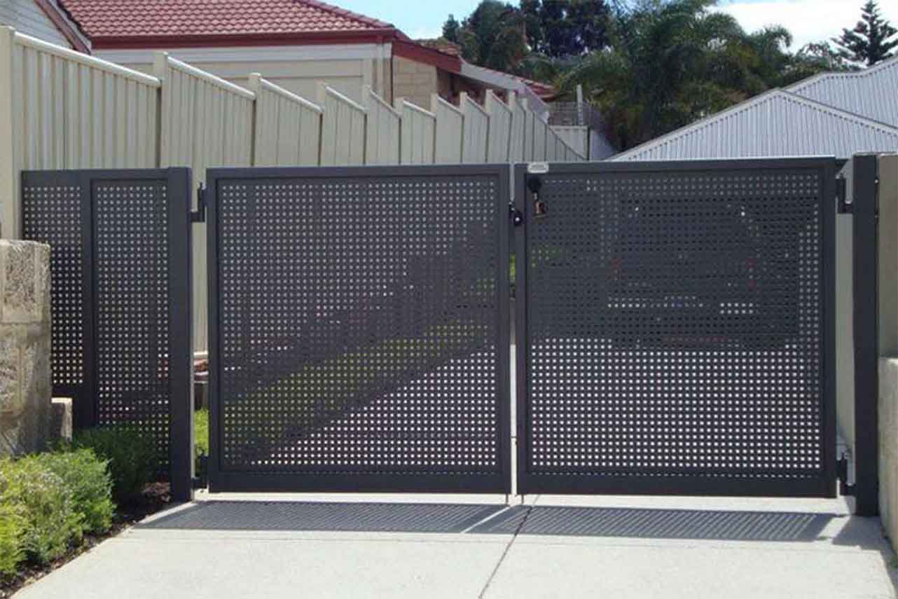 METAL GARDEN portail battant tôle perforée 4000x1750 mm
