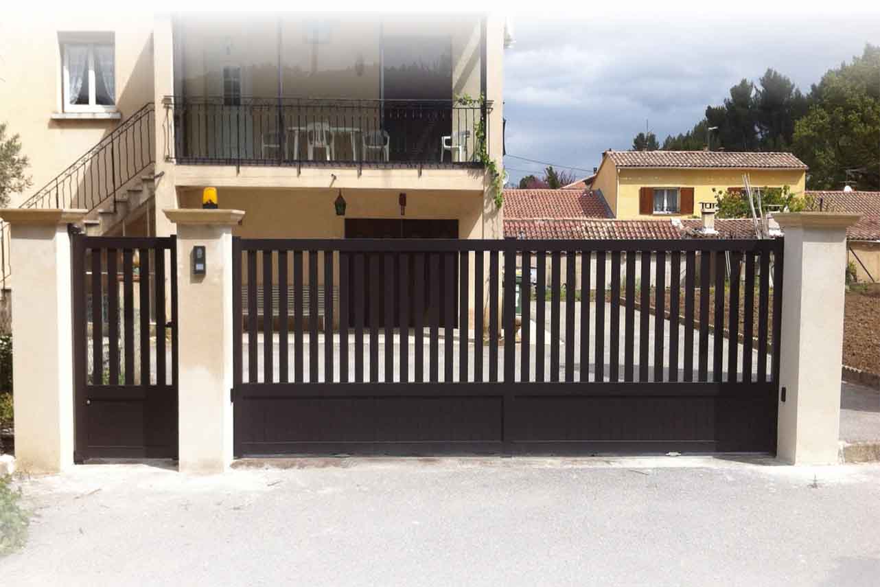 METAL GARDEN Portails Coulissants Alu semi barreaudé 3500x1600